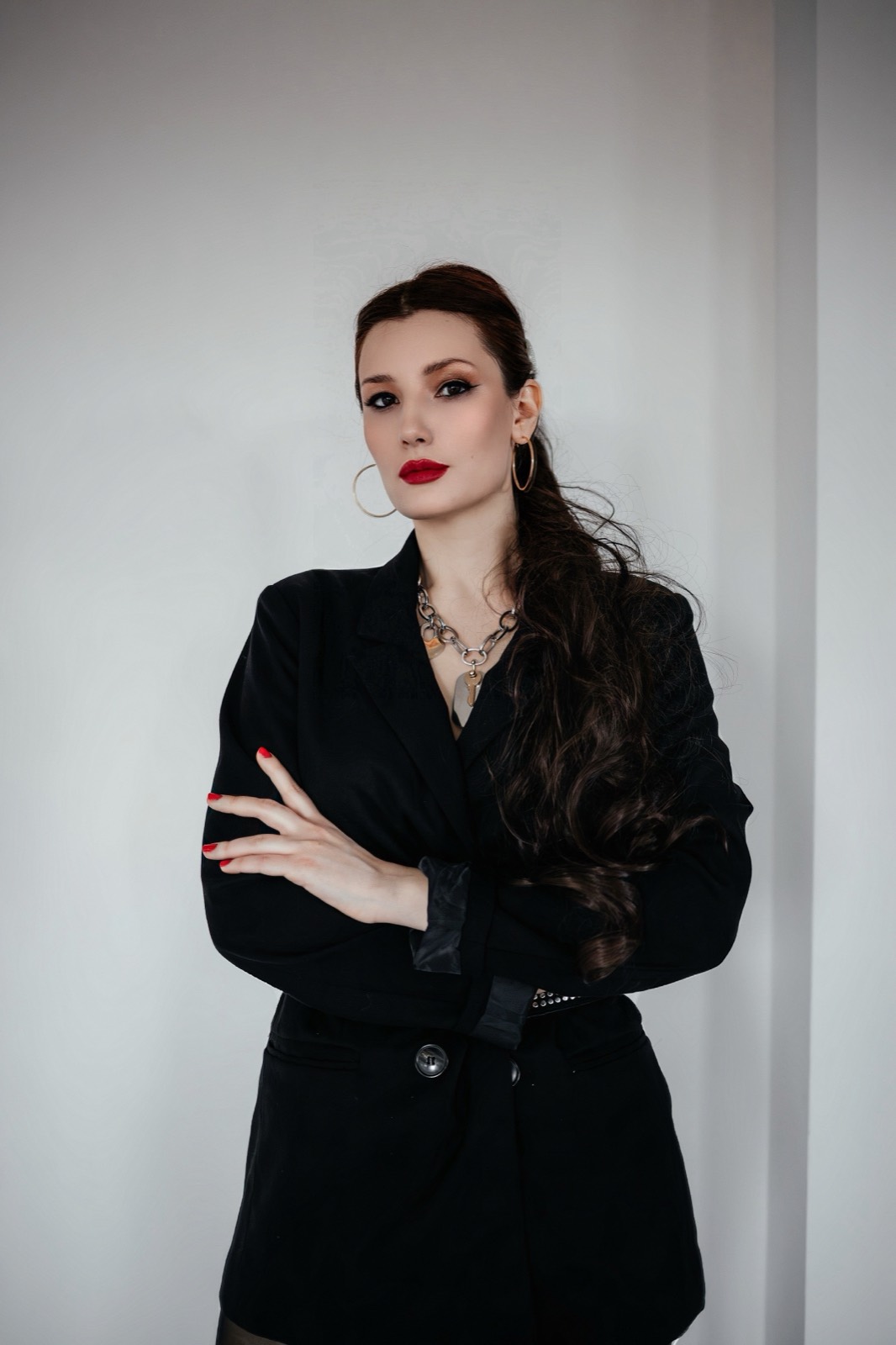 Anna Ramona — Manager & Promoter